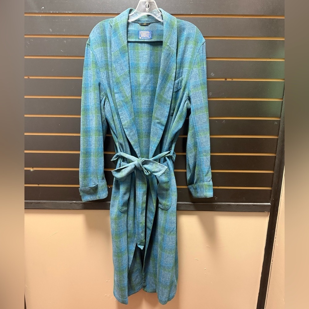 Vintage Pendleton 100% Virgin Wool Plaid Belted Robe Men’s Large Blue Green USA